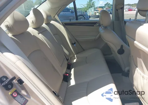 2005 Mercedes-Benz C 240 Luxury 4Matic z USA, uszkodzony, nr VIN WDBRF81J55F664213